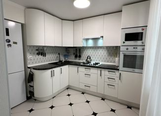 Продаю 2-ком. квартиру, 48.2 м2, Лениногорск, улица Куйбышева, 46