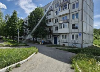 Продается 3-комнатная квартира, 63.3 м2, Свердловская область, улица Кузнецова, 59