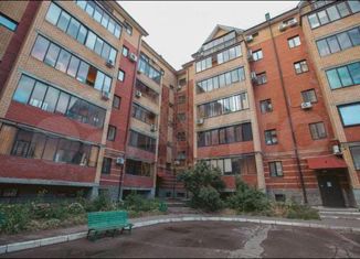 Продается 3-ком. квартира, 68 м2, Татарстан, улица Мусина, 9