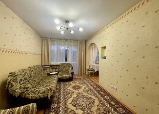 Продается четырехкомнатная квартира, 76 м2, Омск, Кировский округ, улица Лукашевича, 15Г