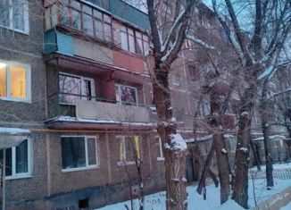 Продажа 3-комнатной квартиры, 61 м2, Новотроицк, улица Гагарина, 10
