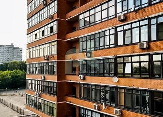 Сдается 3-комнатная квартира, 111 м2, Москва, улица Врубеля, 8, улица Врубеля