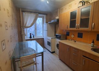 Продаю 2-комнатную квартиру, 37 м2, Москва, улица Бехтерева, 11к2, улица Бехтерева