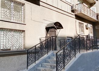 Продаю 3-ком. квартиру, 62 м2, Новосибирск, Серебренниковская улица, 37, Серебренниковская улица