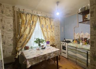 Продается 1-комнатная квартира, 41.5 м2, Кириши, Волховская набережная, 22