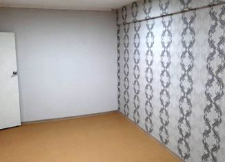 Трехкомнатная квартира на продажу, 62.7 м2, Усинск, улица Строителей, 9Б