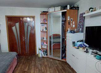 Продаю 4-ком. квартиру, 96 м2, Евпатория, улица Чапаева, 87