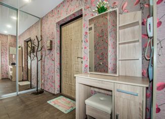 Однокомнатная квартира на продажу, 33 м2, Екатеринбург, Червонная улица, 19, Червонная улица