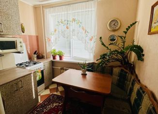 Продается 1-ком. квартира, 30 м2, Новокуйбышевск, улица Карбышева, 12Б