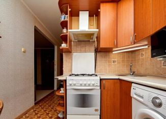 Продаю 3-ком. квартиру, 64 м2, Москва, Давыдковская улица, 14к2, Давыдковская улица
