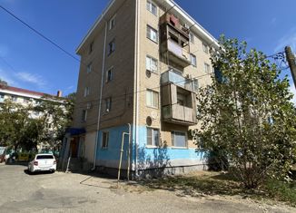 Продам 3-комнатную квартиру, 54.8 м2, Элиста, 1-й микрорайон, 1-й микрорайон, 24