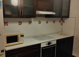 Продам 2-комнатную квартиру, 52.5 м2, Москва, улица Корнейчука, 49, улица Корнейчука