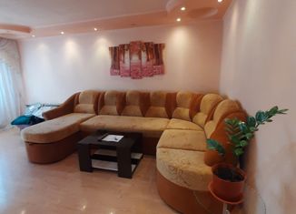 Продаю 2-комнатную квартиру, 46.7 м2, Фокино, улица Карла Маркса, 15