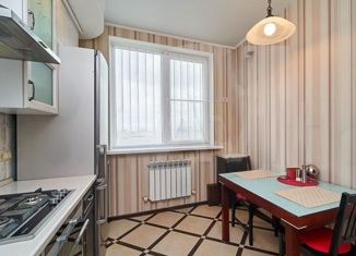 Продам 2-комнатную квартиру, 60.1 м2, посёлок Новая Адыгея, Береговая улица, 2/5