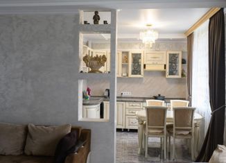 Продам 3-ком. квартиру, 77.5 м2, Малоярославец, Московская улица, 89к1, ЖК Яблоневый Сад