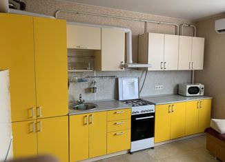 Продаю 2-ком. квартиру, 45 м2, посёлок Знаменский, Светлая улица, 23/1