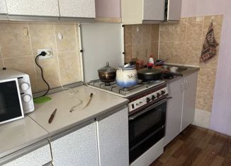 Продам 3-комнатную квартиру, 57 м2, Ермолино, улица Русиново, 137