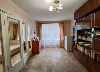 Продаю 3-комнатную квартиру, 57 м2, Санкт-Петербург, улица Беринга, 24к1, улица Беринга