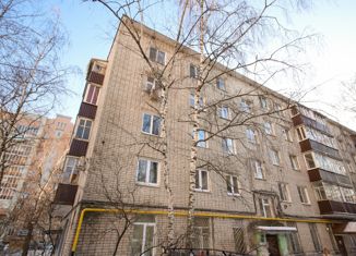 Продам 4-ком. квартиру, 60.8 м2, Казань, улица Декабристов, 103, Московский район