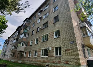 Продажа четырехкомнатной квартиры, 61.1 м2, село Черниговка, Октябрьская улица, 36