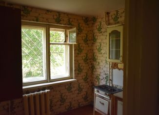 Продажа 2-ком. квартиры, 43.8 м2, поселок Звездный, Школьная улица, 6А