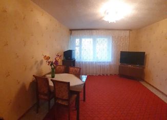 Продажа 4-ком. квартиры, 78 м2, Ульяновск, проспект Нариманова, 89