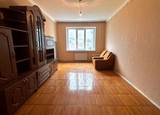 Продается трехкомнатная квартира, 71 м2, Тырныауз, улица Мусукаева, 10