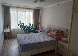 Продается 2-ком. квартира, 47.3 м2, Астрахань, улица Дзержинского, 56Б