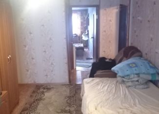 Продам двухкомнатную квартиру, 45 м2, посёлок Новоомский, улица 50 лет Октября, 29