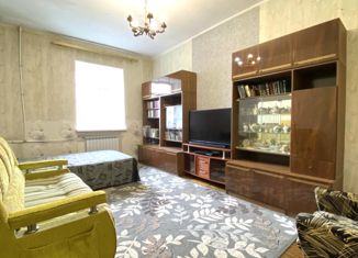 Продам двухкомнатную квартиру, 48.6 м2, Ломоносов, Дворцовый проспект, 59