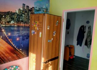 Продается 2-ком. квартира, 47 м2, Ирбит, улица 50 лет Октября, 46