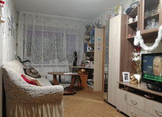 Продаю 2-ком. квартиру, 42 м2, Яровое, квартал Б, 19