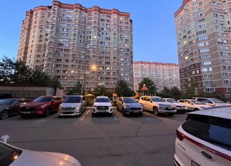 Продажа однокомнатной квартиры, 41.7 м2, Москва, 3-й микрорайон, 4