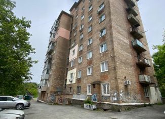 Продажа 1-ком. квартиры, 14 м2, Владивосток, улица Адмирала Кузнецова, 44, Ленинский район