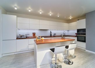 Продается трехкомнатная квартира, 100 м2, Краснодар, Старокубанская улица, 137/1, ЖК Элегант