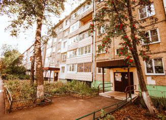 Продаю 3-ком. квартиру, 63 м2, Ярославль, улица Громова, 38, Дзержинский район