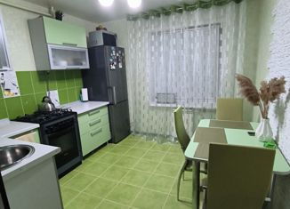 Продаю двухкомнатную квартиру, 50 м2, Астраханская область, Звездная улица, 61