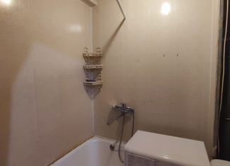 Продаю однокомнатную квартиру, 30 м2, Нефтеюганск, 8-й микрорайон, 16