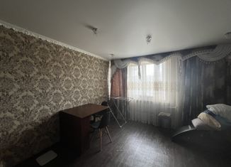 Продажа трехкомнатной квартиры, 63 м2, Губкин, улица Королёва, 12
