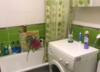 Продаю 1-комнатную квартиру, 32 м2, Самара, улица Гагарина, 143, метро Советская