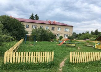 Двухкомнатная квартира на продажу, 42.1 м2, деревня Бронцы, Центральная улица, 2
