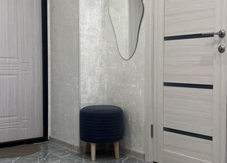 Сдается в аренду 1-ком. квартира, 43 м2, Омск, улица 70 лет Октября, 3А