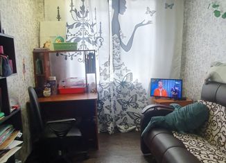 Продажа 4-комнатной квартиры, 60.9 м2, Мурманск, Инженерная улица, 10