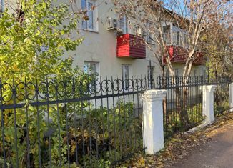 Продается 3-комнатная квартира, 54 м2, Бирск, улица Мира, 58