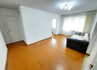 Продажа 3-ком. квартиры, 55.5 м2, Уссурийск, улица Суханова, 34