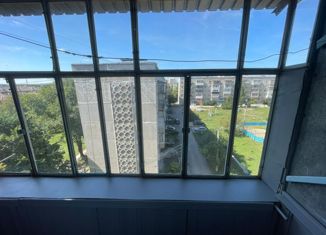 Сдаю 2-ком. квартиру, 44.3 м2, Чебаркуль, улица Карпенко, 10