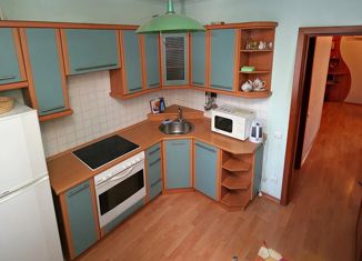Продам 4-комнатную квартиру, 71 м2, Комсомольск-на-Амуре, проспект Копылова, 45