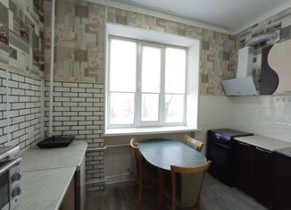 Продается 2-ком. квартира, 44.2 м2, Приморский край, улица Добролюбова, 17