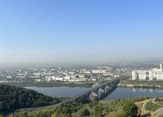 Продам 4-комнатную квартиру, 130 м2, Нижний Новгород, метро Горьковская, улица Маршала Баграмяна, 2