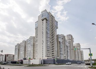Продается 2-комнатная квартира, 72 м2, Екатеринбург, улица Соболева, 19, ЖК Аврора